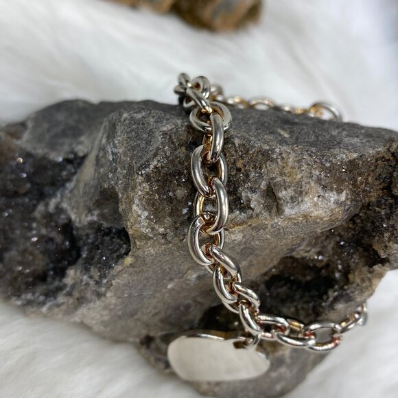 Silver Tone Heart Charm Chain Bracelet 7" - Picture 2 of 6